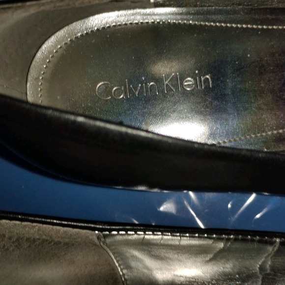 Calvin Klein Womens 10 Ballet Flats Shoes Black Princeton-like, Metal Emblem GUC - Picture 6 of 7